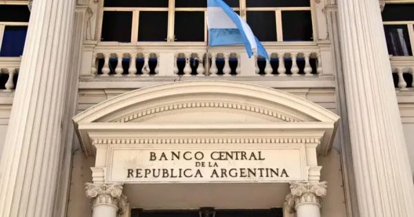 Argentina&rsquo;s central bank extends dollar-buying streak, pushing reserves to a Milei-era high